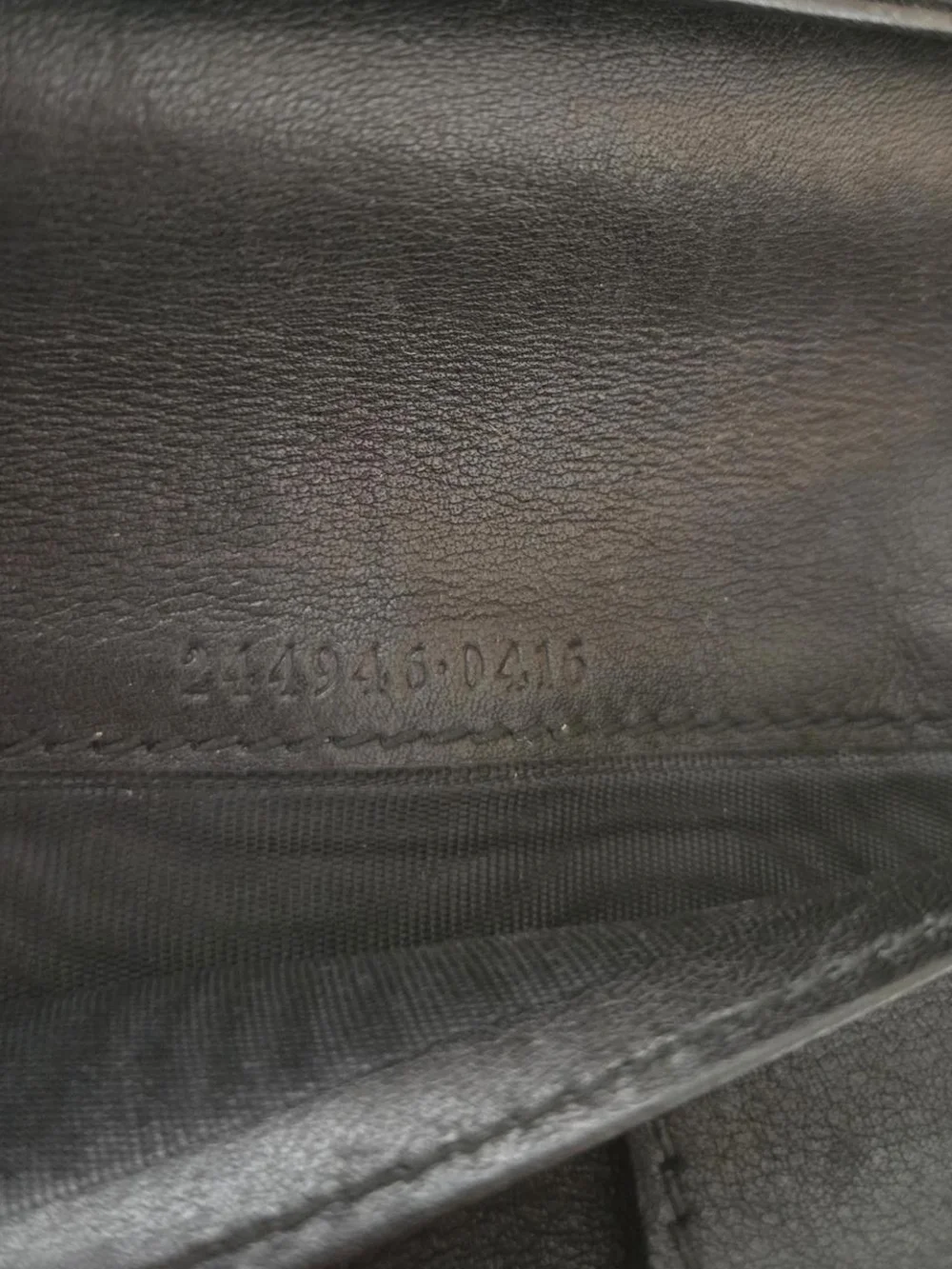 Gucci W/ COA Black Embossed GG Leather Wallet with Gold Plaque - Picture 5 of 8